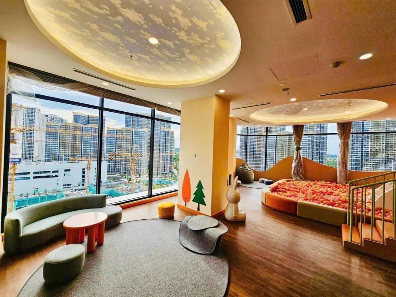 Vinhomes Quan 9 1pn The Berverly Doi Dien Cong Vien Căn hộ TP. Hồ Chí Minh