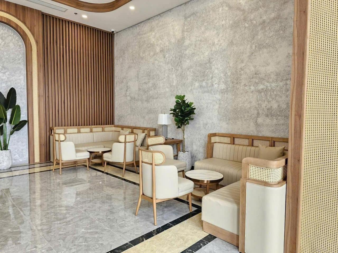 Căn hộ Vinhomes Quan 9 1pn The Berverly Doi Dien Cong Vien